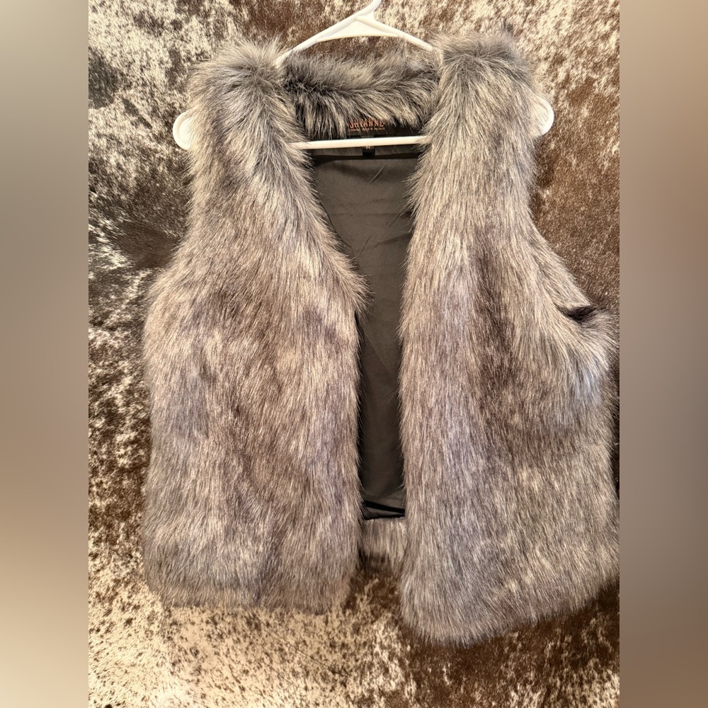 Shyanne faux fur vest